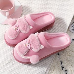 Thick soles beaded kitty slippers